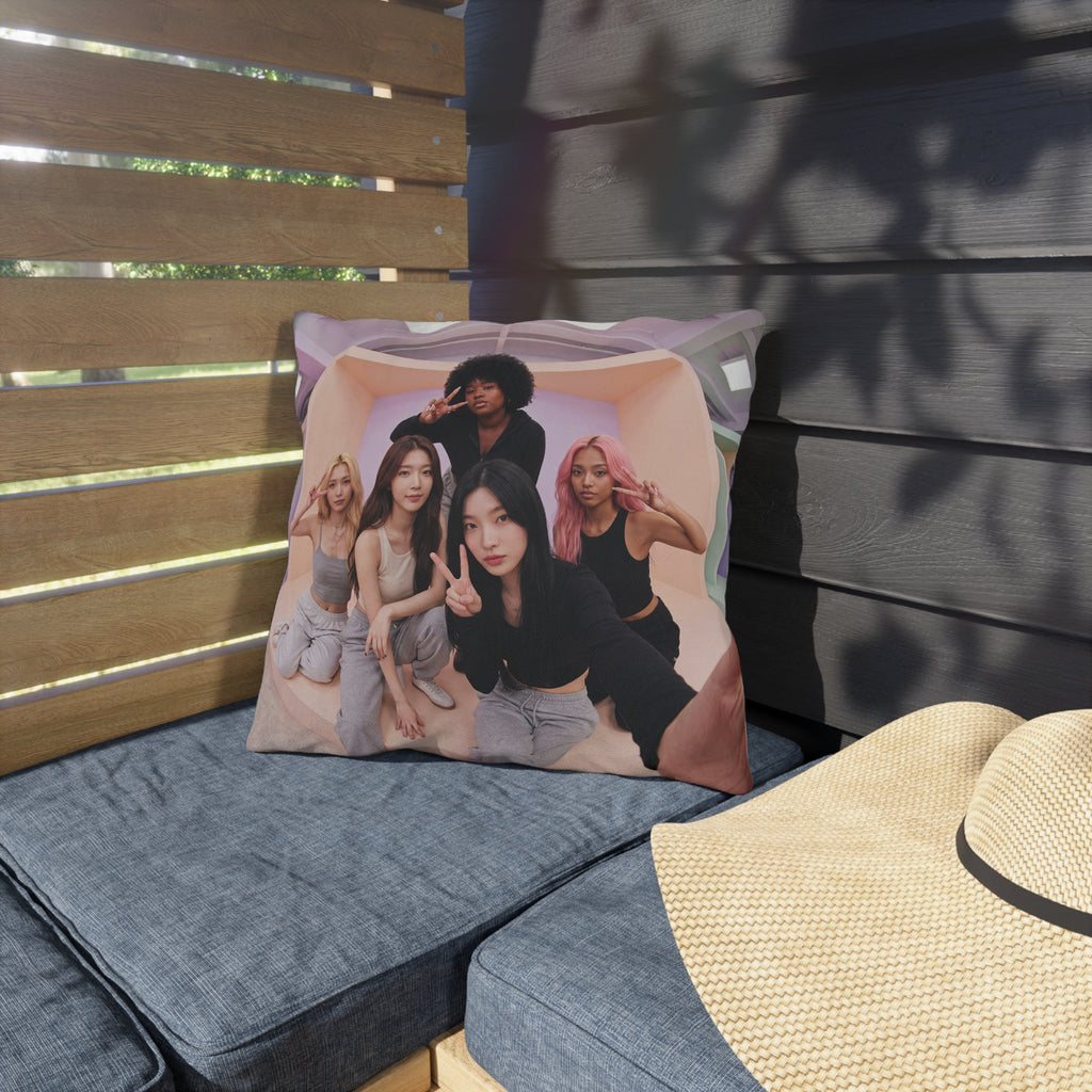VVYRA Pillow